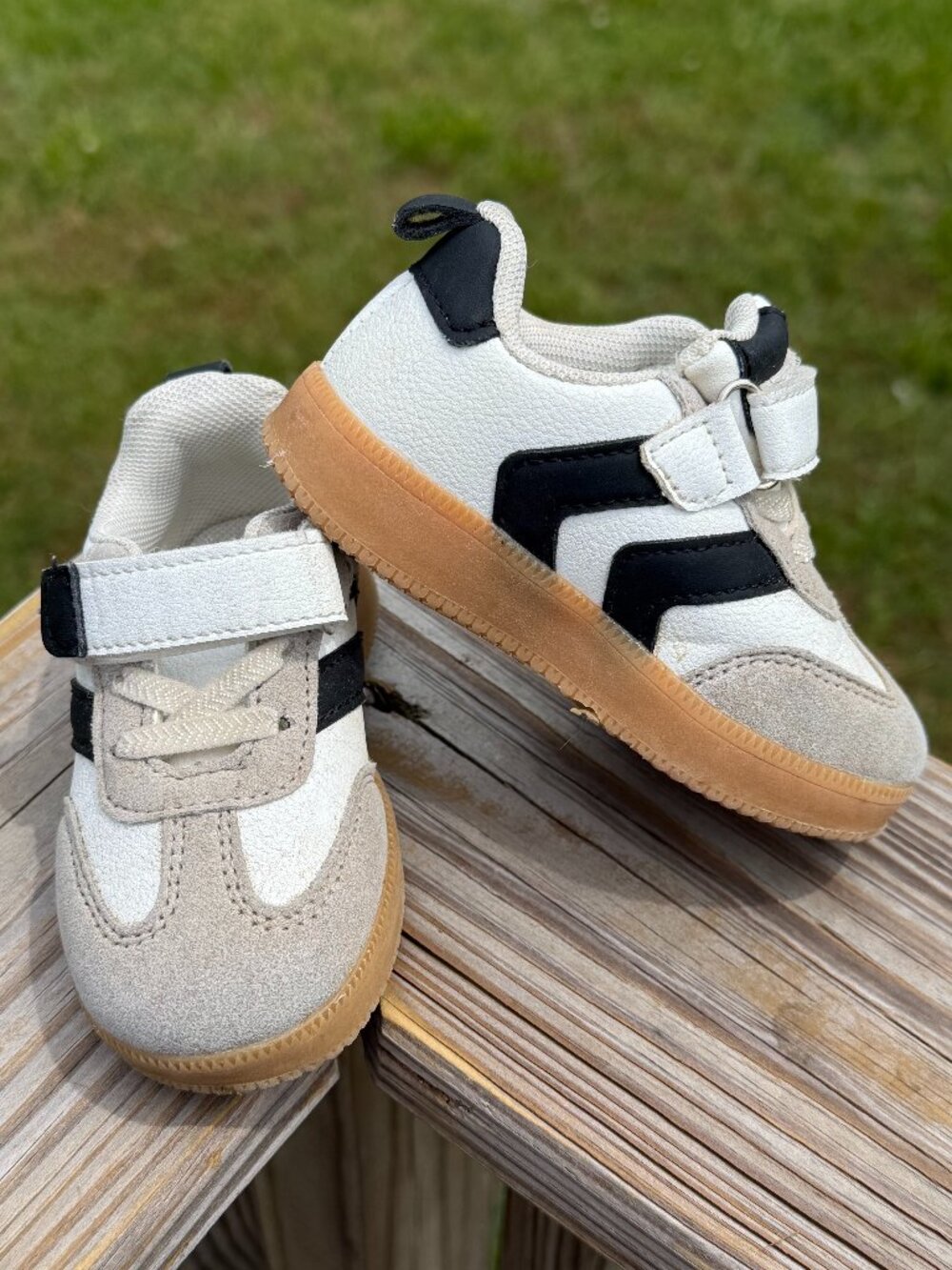 Toddler Retro Sneakers SZ 5 Gum Sole Velcro Streetwear Y2K Skater 3445